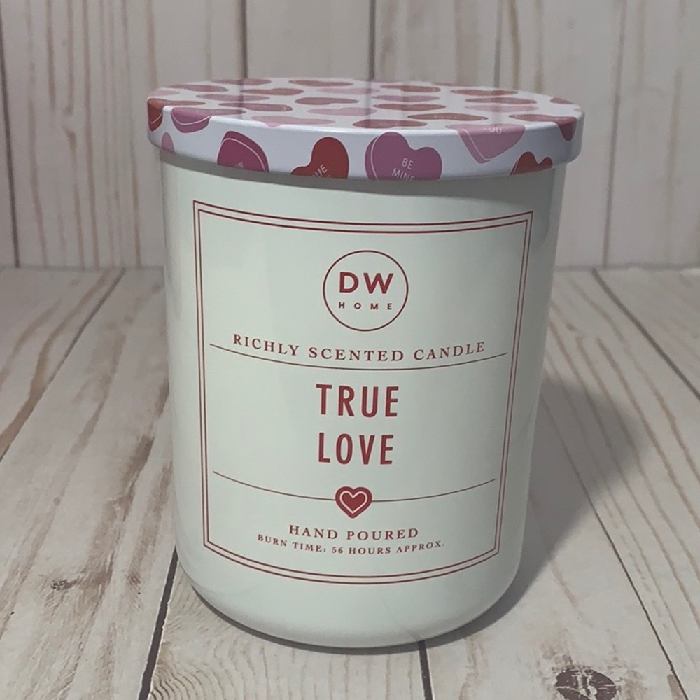SOLD!!! DW Home Candles Valentine's Day True Love